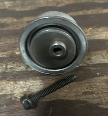 DeWalt Air Compressor D55168 Type 9 Genuine Idler Pulley Assembly Part# N088695 - Image 1 of 4