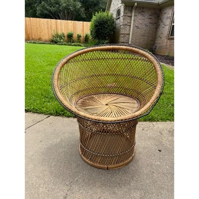 Wicker Rattan Small Barrel Fan Chair Plant Stand 30" Woven EXCELLENT Vtg 70s - Image 1 of 4