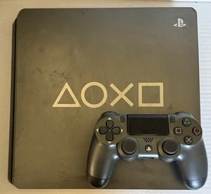 Sony PlayStation 4 Slim Days of Play Console Edizione Limitata Acciaio Nero -Testata - Foto 1 di 2