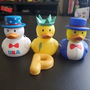 New! - Lot Of 3 Rubber Ducks - Stars And Stripes - Assorted Shapes - Bath Toys - Picture 1 of 12