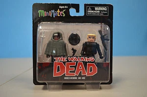 WALKING DEAD MINIMATES Series 4 Hooded Michonne & Gabe - Picture 1 of 4