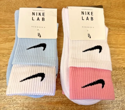 NUEVO CON ETIQUETAS Calcetines Nike Lab Doble Capa Puño Crew Rosa/Blanco y Azul/Blanco Talla Mediana Foto 1 de 2