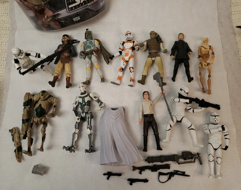 Star Wars FIGURE Lot. 13 Total, Plus Access's SAGA, Clone Wars, & Other Listings Cover