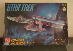 AMT ERTL Star Trek 1:650  Cut-Away U.S.S. Enterprise NCC-1701 Model Kit #8790 - Picture 1 of 8