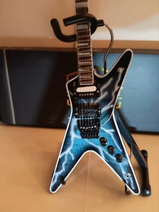 AXE HEAVEN Miniature Guitars Dimebag Darrell 2007 #DD-OO1 Original Production - Picture 1 of 13