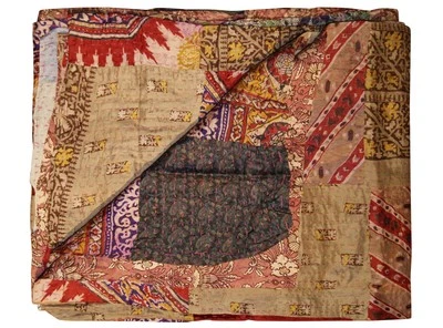 Taj Hotel Kantha Silk Blend Throw | Multi21 | 50"x70" Foto 1 de 3
