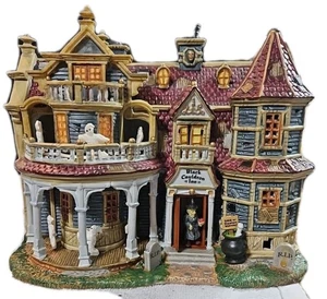 2002 im Ruhestand Lemax Spookytown Black Cauldron Inn beleuchtetes Haus #25662A FUNKTIONIERT  - Bild 1 von 10