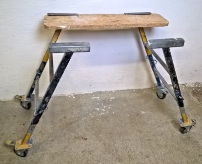 Spö-Bö rollender Arbeitsbock Transportwagen Arbeitstisch H 600 - 950 mm  - Bild 1 von 4