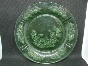 GREEN DEPRESSION GLASS SHARON ROSE BREAD/SALAD PLATE 6" ! - Picture 1 of 2