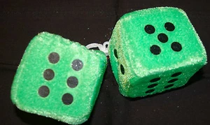 Fuzzy-Dice Auto Plüschwürfel, Würfel GRÜN 6x6 cm - Bild 1 von 1