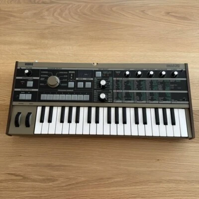 KORG microKORG Analog Modeling Keyboard Synthesizer Vocoder w/ PSU Vocoder - Image 1 of 4