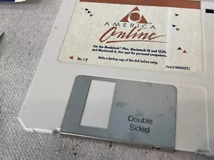 America Online AOL 3.5” Floppy Disk Version 1.0 For Macintosh 1989 RARE - Picture 1 of 4