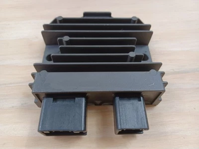 HONDA CB1000R SC60 2012 VOLTAGE REGULATOR RECTIFIER SH750AA - Image 1 of 4