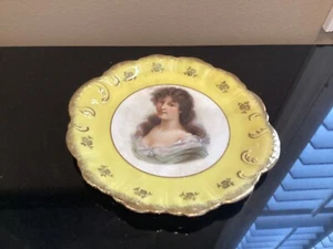 Antiker Wiener Porzellan Portrait Teller Österreichische Wandfrau 10,75" - Bild 1 von 5