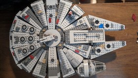 LEGO Star Wars: Millennium Falcon (75105)