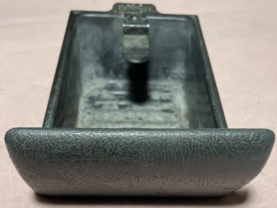 Chevrolet Silverado Suburban Tahoe GMC Yukon Sierra 1999-2002 bandeja de cenizas gris OEM Foto 1 de 4