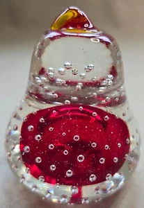 Paperweight Red Clear Bullicante Pear Controlled Bubble Handblown Art Glass - Picture 1 of 8