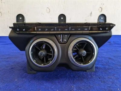 Chevrolet Camaro ZL1 2018-2020 6,2 L control de temperatura doble zona CJ2 CLIMATIZACIÓN Foto 1 de 4