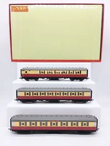 Hornby BR The Master Cutler Set of 3 Corridor Coaches -OO- (Unused) Mint & Boxed - Picture 1 of 11