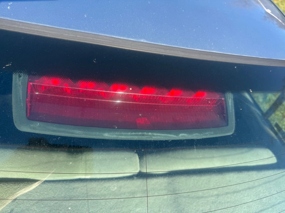 2000 Saturn S 系列 Sw2 3Rd 刹车灯 16522522 — 第 1/1 张图片