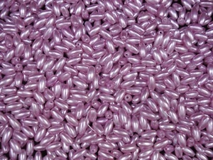 Cuentas de arroz 8x4 mm perla lila 25 g plástico hágalo usted mismo joyería artesanal - Imagen 1 de 2
