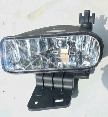 1PCS Fog Lights For 99-02 Chevy Silverado 00-06 Tahoe Suburban Bumper Right Side Foto 1 de 4