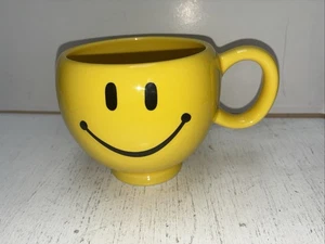 GELB Smiley Gesicht Becher Tasse TELEFLORA GESCHENK - Bild 1 von 5