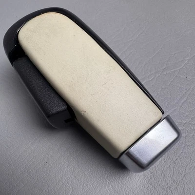 2008-12 Volvo S60 V70 XC60 S80  Shifter Shift Knob 30756902 Black Beige OEM - Image 1 of 4