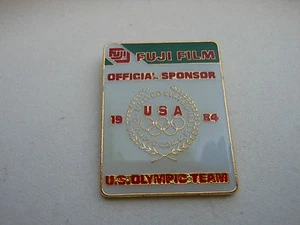 Olympia PIN Fuji Film Official US Oly TEAM Sponsor Vintage LA '84 Wreath w/ Rings - Bild 1 von 2