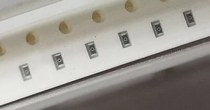 Resistor SMD Zero Ohm 0603 dicker Film 0,1 W SMT Panasonic ERJ-3GEY0R00V 5000 Stck. - Bild 1 von 3