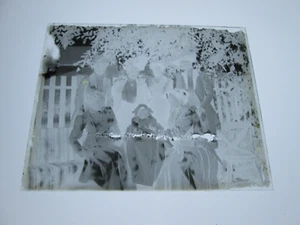 LATE 1800s or EARLY 1900s GLASS NEGATIVE,  GROUPS-3 - Picture 1 of 1