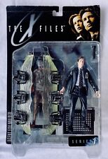 The X-Files AGENT FOX MULDER + BODY Series 1 Action Figure McFarlane NIB 1998