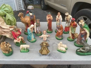 Vintage Italian Chalkware Nativity Set 16 piecesVintage - Picture 1 of 10