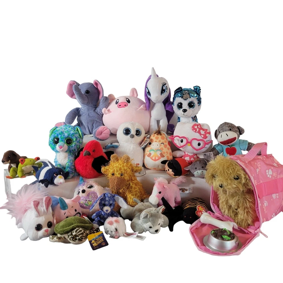 Lote de 26 juguetes de peluche mixtos Beanie Babies, TY, Hello Kitty, preescolar, guardería  Foto 1 de 4