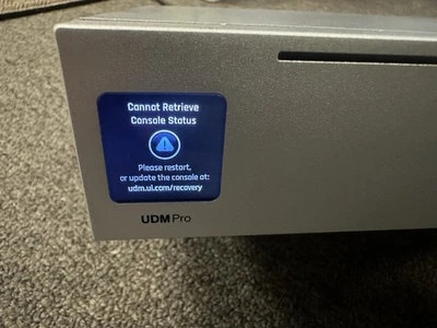 Ubiquiti UDM-PRO-Reparación de piezas-Probado como en la foto-Sin tornillos Foto 1 de 4