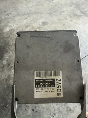 Toyota Tacoma 2000 3,4 4x4 MT 89661-04670 motor ordenador ecu ecm pcm Foto 1 de 2