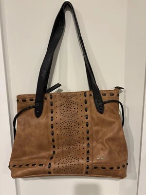 Cartera Kensie, tostada, cuero vegano Foto 1 de 4