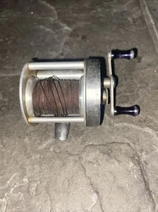 Langley Fishing Reel - Picture 1 of 3