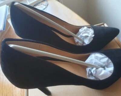 Zapatos de Corte Boohoo de Tacón Alto en Punta Negros Talla 3/UE 36 NUEVOS EN CAJA Reino Unido Nuevos Reino Unido  Foto 1 de 4