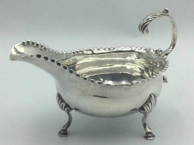IMPRESIONANTE BOTE SALSA PLATA ESTERLINA GEORGE III, WILLIAM CATTELL, LONDRES, C1776 Foto 1 de 4