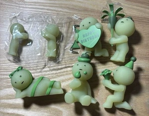 Smiski 10th Anniversary Birthday Set of 6 Mini Figures Japan Exclusive - Picture 1 of 9