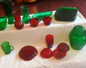 Set Lot 19 Vintage Anchor Hocking Ruby Red&Green Plate Vase Cookie Jar Mug Bowl - Picture 1 of 11