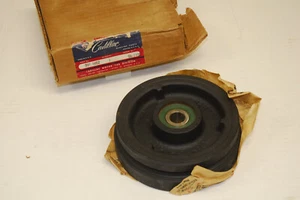 1960 CADILLAC NOS A/C COMPRESSOR PULLEY AND BEARING ASSEMBLY - Picture 1 of 3