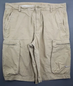 Men's Nike Ripstop Cargo Shorts Beige Zipper Pocket Size Medium 32 - Picture 1 of 6