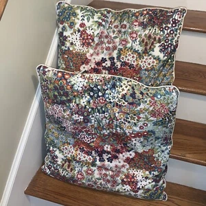Juego de 2 almohadas florales de flor silvestre de gran tamaño Pier 1 Imports 23x23 🙂 TB - Imagen 1 de 4