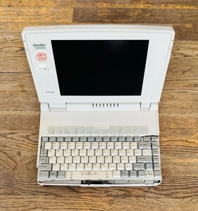 Portátil Toshiba Satellite T1910CS vintage para piezas o reparación - Imagen 1 de 6