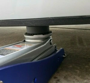 RUBBER 2.5 TON HEAVY DUTY LOW PROFILE VEHICLE CAR TROLLEY LIFT LIFTING JACK PAD - Picture 1 of 5