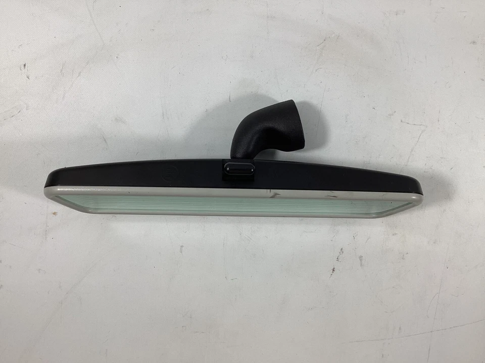 2009-2011 VOLKSWAGEN TIGUAN Interior Rear View Mirror OEM . - Image 1 of 4