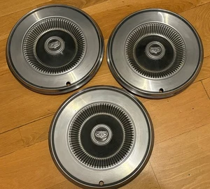 Vintage 1970's Ford Torino Montego Maverick Comet 14" Hubcaps - Set of 3 - Picture 1 of 5