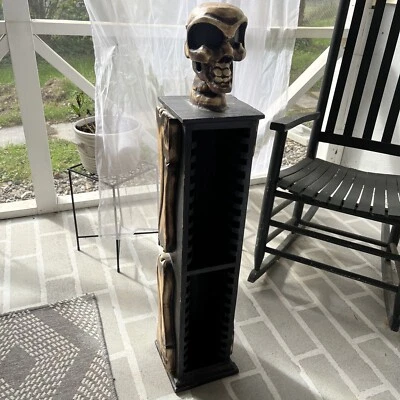 Esqueleto Halloween Gótico Vintage Madera 22CD Estante Almacenamiento Organizador Media Torre Foto 1 de 4